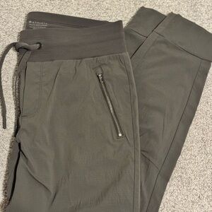 Athleta Green North Trekkie Pants